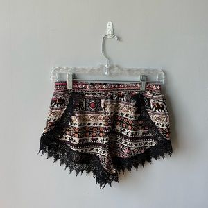 Girl Revolution Shorts 🖤